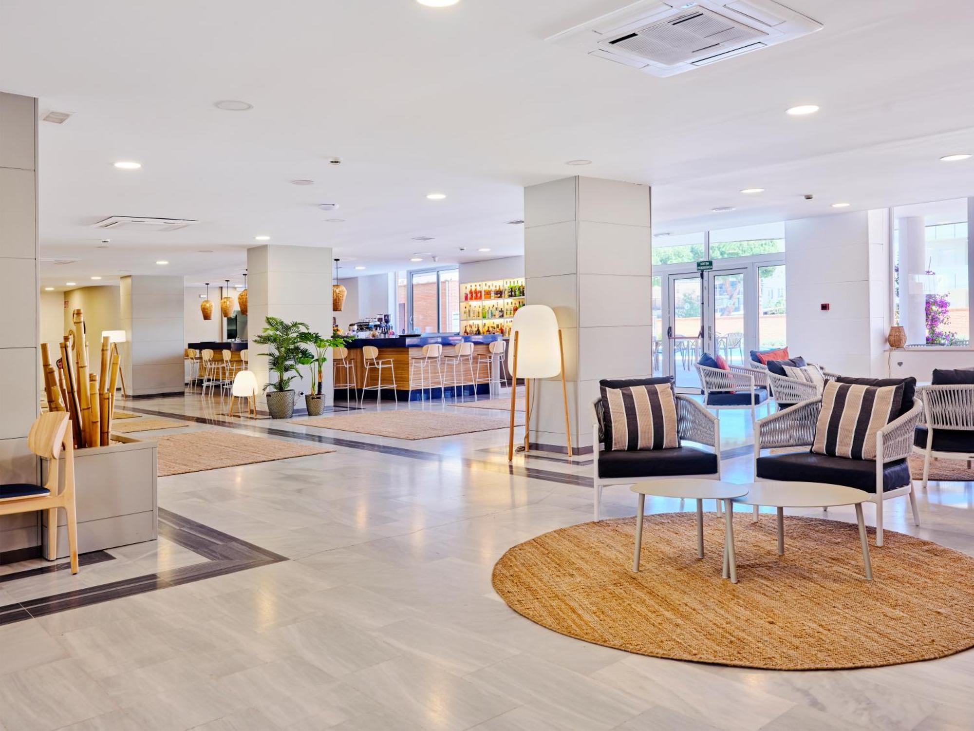 Prestige Sant Marc Hotel Roses Bagian luar foto
